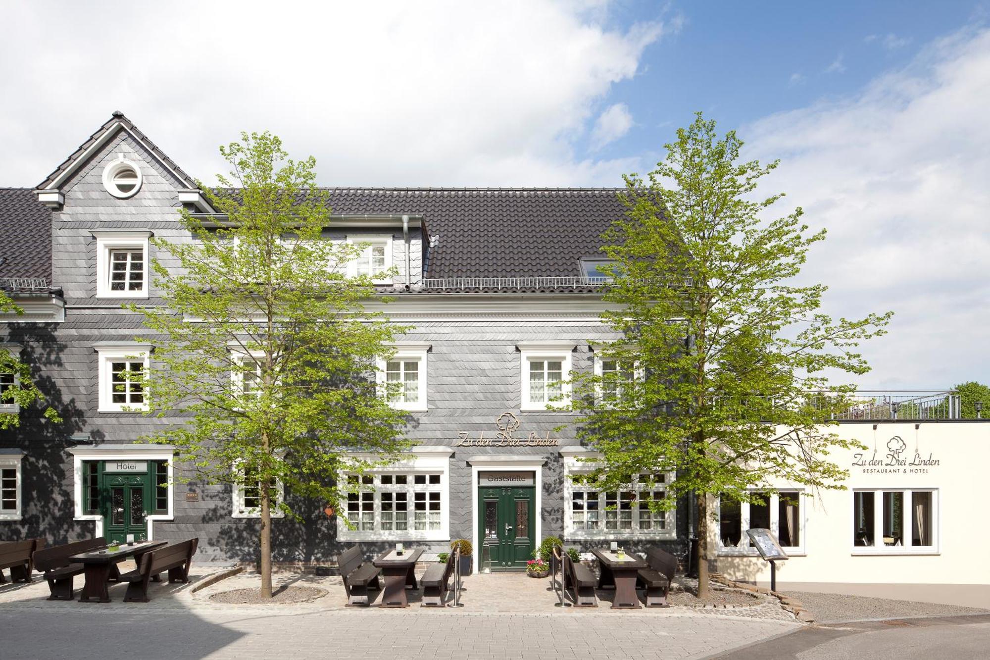 Zu Den Drei Linden Hotel Wermelskirchen Exterior foto